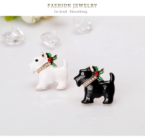 Détails des broches de Scottish Terrier en émail avec des colliers de strass brillants