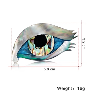 Spilla a forma di occhio in conchiglia naturale abalone, altezza 3,2 cm e larghezza 5,8 cm