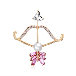 Fashion Alloy Rhinestone Cupid Bow And Arrow Brooch With Artificial Pearl And Pink Zirconia For Women Romantic Jewelry Pins Accessories