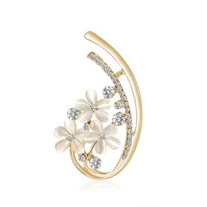 Élégante broche fleur en opale avec cristaux en alliage doré pour tenues de mode chic
