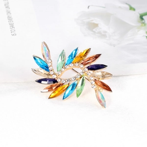 Broche fleur en cristal rayonnante avec pierres marquises colorées et strass brillants