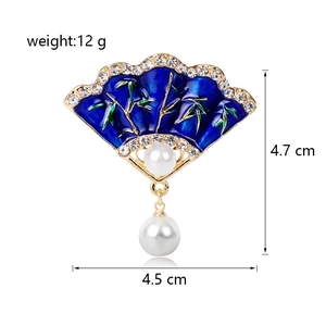 Elegant Chinese fan brooch with blue enamel, golden bamboo, pearls and crystals
