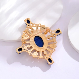 Barocke Kreuzbrosche mit blauem Stein und Perlen, Vintage-Gold-Rückansicht
