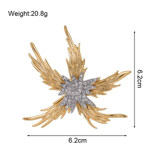 Luxury gold starfish brooch with sparkling rhinestones, 6.2cm size and 20.8g weight