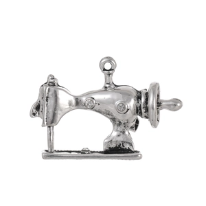 Silver sewing machine brooch with sparkling rhinestones and retro alloy finish