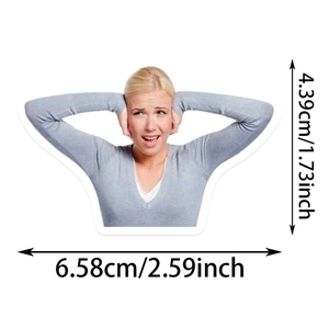 Détail montrant les dimensions du sticker femme blonde, 6.58 cm de large et 4.39 cm de hauteur