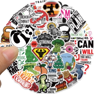 Gros plan de stickers fitness imperméables avec slogans d'entraînement et motifs variés