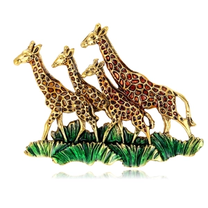 Vintage Antique Gold Alloy Giraffe Family Brooch Enamel Animal Breastpin For Women Men Fashion Clothes Accessories Jewelry Gift