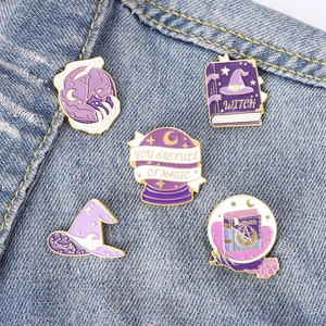 Magic Wizard Theme Alloy Enamel Brooch Pin Set Purple Witch Hat Book Crystal Ball Skeleton Hand Backpack Badge Halloween Jewelry Gift