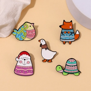 Cute Cartoon Animal Alloy Brooch Enamel Pin Winter Christmas Seal Fox Goose Bird Badge For Clothes Backpack Accessories