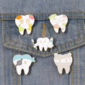 Creative Cartoon Tooth Enamel Brooch Pins Fruit Dessert Pirate Mummy Dentist Theme Alloy Badge For Medical Student Gift