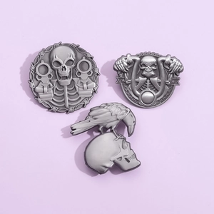 Retro silver punk skull pin badges set featuring motorcycle and crow motifs in metal