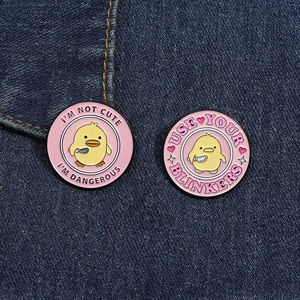 Funny Alloy Enamel Cartoon Yellow Duck Brooch With Knife Pink Round Badge Pin Animal Humor Quote Jewelry Accessory For Women