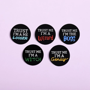 Ensemble de Broches en Alliage Slogans Anglais Créatifs Citation Amusante Wizard Boss Witch Genius Looser Pin's en Métal Laqué Bijoux