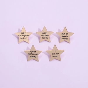 Kreativer Fünfzackiger Stern Legierung Emaille Pin Humorvoller Englischer Slogan Metall Badge Schmuck Zubehör Für Kleidung Rucksack Deko