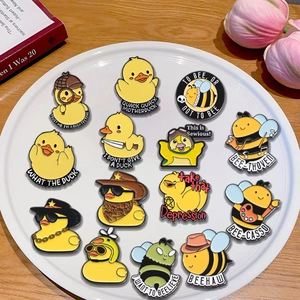 Pin's en Émail Dessin Animé Canard Jaune Abeille Animal Alliage Broches Pour Vêtements Sac À Dos Sacs Badges Créatifs Bijoux Cadeau