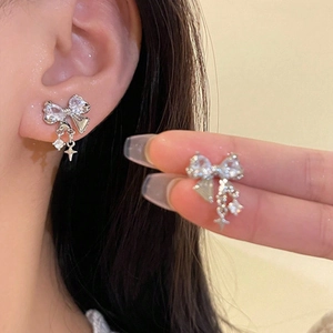 Boucles d'Oreilles Clous Nœud Papillon en Strass pour Femmes Ton Argent Étoile Franges Boucles d'Oreilles Bijoux de Mode