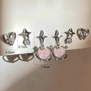Pink heart and star earring set with pearl details and 0.5-2cm size measurements