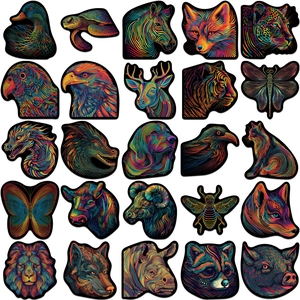 Dettaglio di 25 adesivi animali colorati in vivace stile geometrico di line art