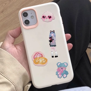 Coque crème pour iPhone avec contour rose et autocollants mignons de fille de style Y2K
