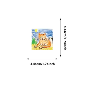 Vue détaillée de la taille d'un autocollant de chat de 4,44 cm avec un dessin fait main