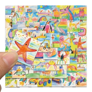 Gros plan d'autocollants de dessins animés dessinés à la main avec étoiles de mer
