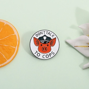 Don't Talk To Cops Cartoon Pig Sheriff Enamel Pin Round Alloy Brooch Badge For Backpack Clothing Accessory Individual Jewelry