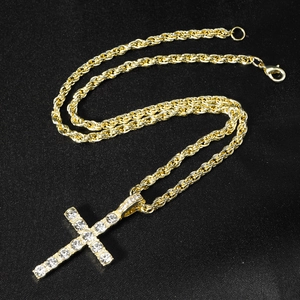Hip-Hop-Halskette mit vereistem Kreuz-Anhänger und goldener Seilkette für Herren