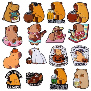 Pin's en Émail Capybara Dessin Animé Broche Animale Mignonne Alliage de Zinc Halloween Citrouille Fantôme Paresseux Badge Sac à Dos