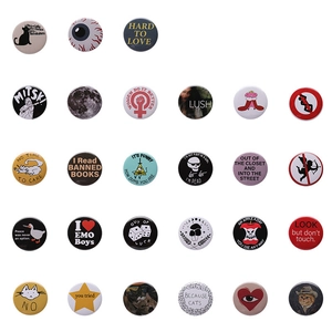 Lot de badges créatifs en fer-blanc avec chats de dessin animé et slogans tendance