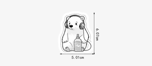 Autocollant ours polaire avec casque et gourde, dimensions de 5,01cm sur 6,07cm