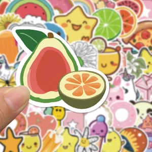 Gros plan d'autocollants VSCO mignons et étanches avec motifs d'avocat et de citron