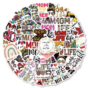 Vue détaillée d'autocollants Mom Life étanches avec motifs arc-en-ciel et chignon