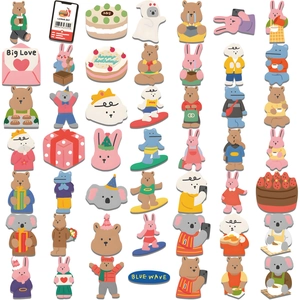 Dettaglio di adesivi cartoon orsetto in colori macaron impermeabili per diario