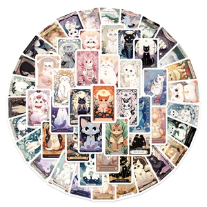 Nahaufnahme von Katzen-Tarot-Aufklebern mit klassischen Namen und niedlichen Designs