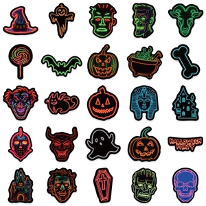Set de 50 stickers néon Halloween avec motifs citrouille fantôme et chauve-souris décor