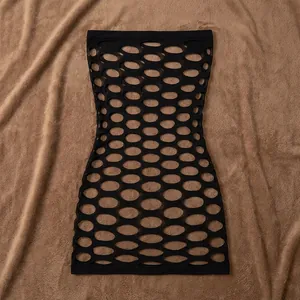 Robe mini moulante sexy en résille noire ajourée avec un design bustier élastique