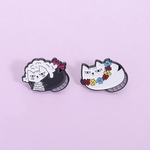 Cartoon Enamel Cat Brooch Pin Zinc Alloy Floral Wreath Gentleman Cat Badge For Clothing Bag Decorative Jewelry Gift For Women Men