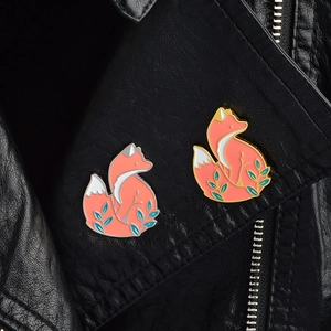 Cute Cartoon Animal Red Fox Enamel Brooch Alloy Baking Varnish Fox Shape Lapel Pin Botanical Leaves Badge For Clothing Bag Accessories