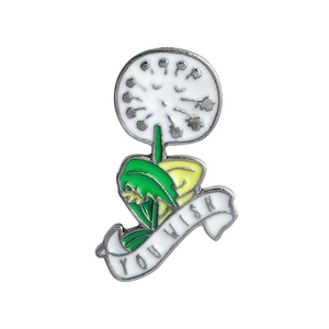 Emaille-Pin mit Pusteblumen-Design und weißem Banner mit der Gravur You Wish
