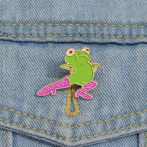 Épinglette en Émail Grenouille Verte Rigolote Avec Bottes Roses À Paillettes Broche En Alliage D'animal De Dessin Animé Pour Vêtements Sac