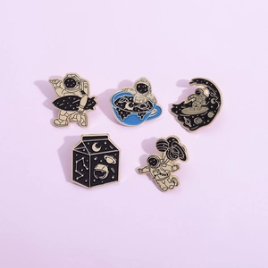 Cartoon Astronaut Alloy Enamel Brooch Pin Creative Space Universe Moon Star Badge Clothes Bag Decoration Pins Gift For Kids