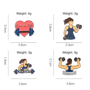 Lot de quatre épingles en émail sur le fitness avec haltères et motifs CrossFit