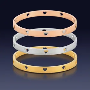 Brazalete de Acero Inoxidable para Mujer con Corazón Calado Plateado en Oro y Plata Brazalete Geométrico Joyería de Moda Regalo para Mujer
