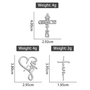 Broche géométrique en alliage argenté avec gravures Amazing Grace et Faith
