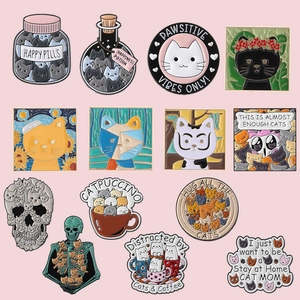 Set aus 12 kreativen Katzen-Skelett-Emaille-Pins mit Skelett-Katzen-Designs und Kunstthemen