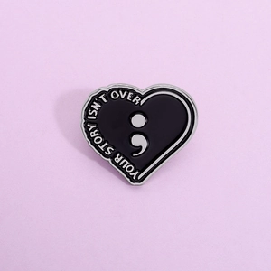 Broche Cœur Point-virgule Your Story Isnt Over Pin en Émail Badge en Alliage Bijoux Créatifs Pour Vêtements Sacs