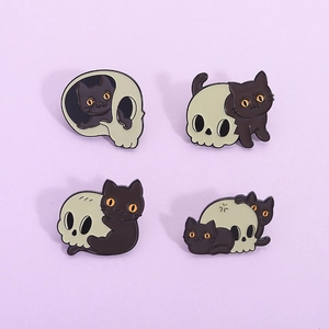 Halloween Black Cat Skull Alloy Enamel Brooch Personalized Cartoon Painted Metal Badge Pin For Clothes Bags Decoration