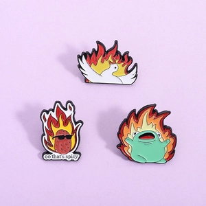Lustige Cartoon Feuer Emaille Pin Zinklegierung Tier Abzeichen Gans Schreiender Frosch Würzig Kartoffel Brosche Für Rucksack Kleidung