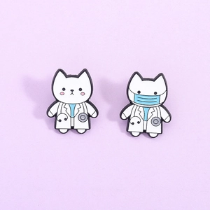 Cute Cartoon Cat Doctor Enamel Brooch Pin Medical Theme Stethoscope Kitten Lapel Pin Zinc Alloy Badge Jewelry Gift For Nurses